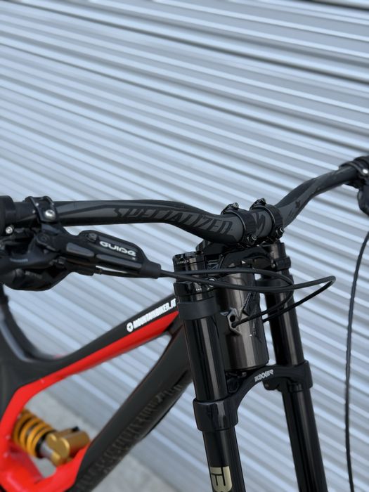 Велосипед за спускане Specialized Demo 8