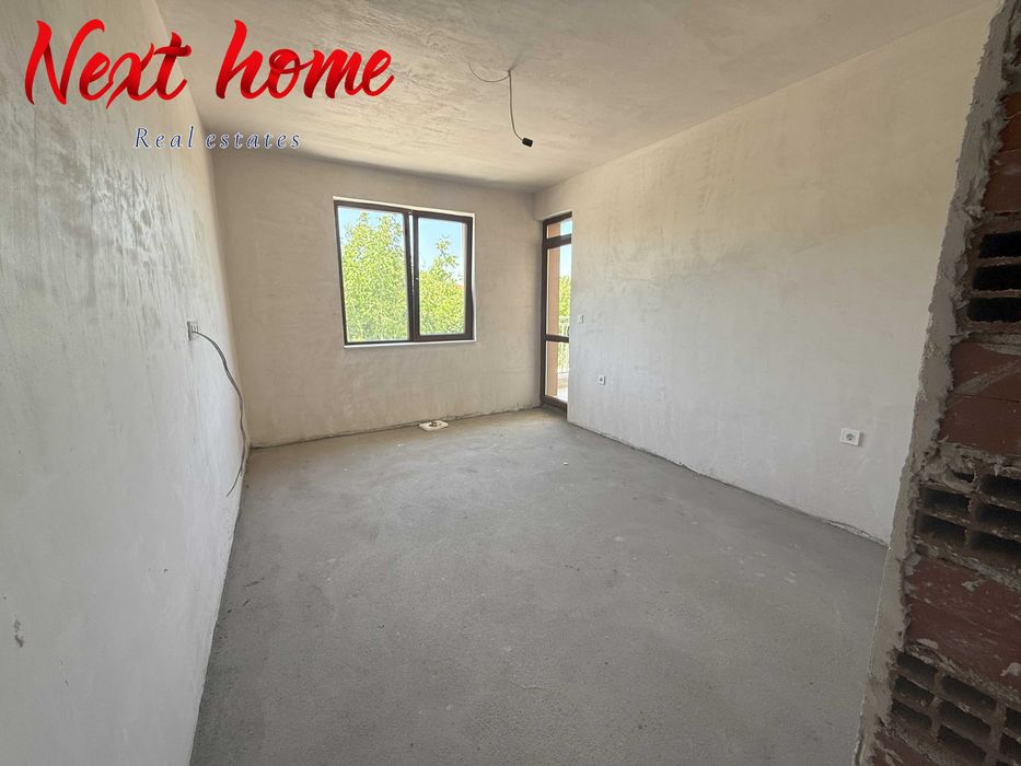 Продава се Четиристаен апартамент в Пловдив, Остромила - 180 кв.м за 1000 €/кв.м - Снимка #2