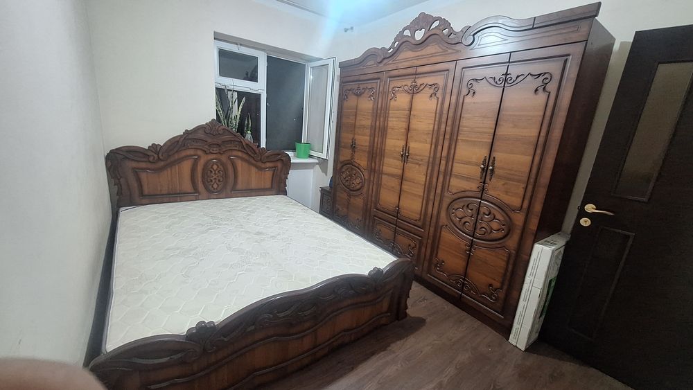 Спальный гарнитур