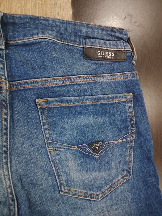 Продавам Мъжки дънки GUESS