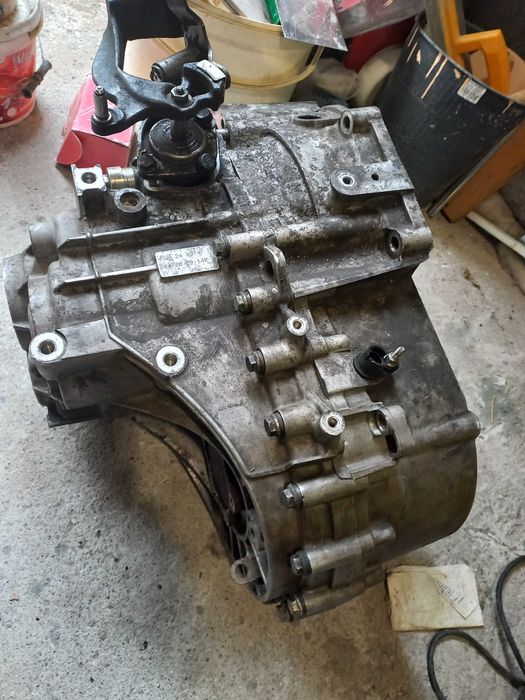 Скоростна кутия на VW Sharan-1.9/ 131kc/6ск/ на части.
