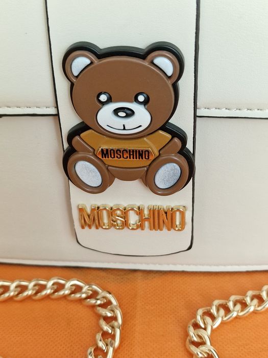 Geanta nude Moschino new collection, Italia, logo metalic auriu