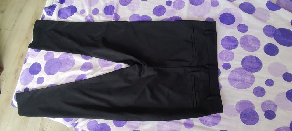 Черен панталон с прав крачол М - Л, M - L IT 48