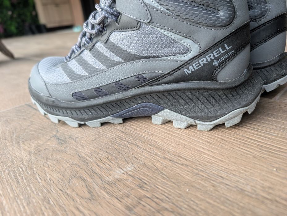 Туристически обувки Merrell