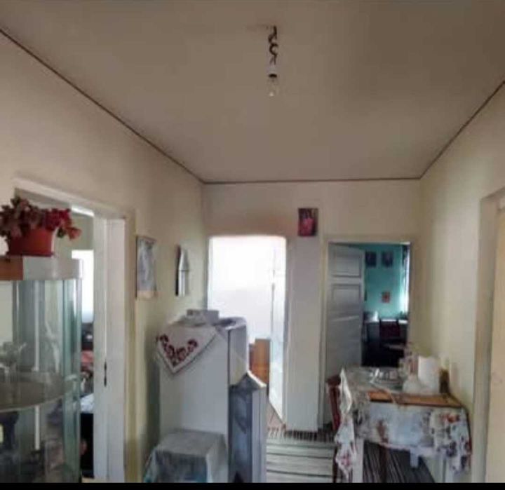 Vănd etajul unei case in Vatra Dornei!