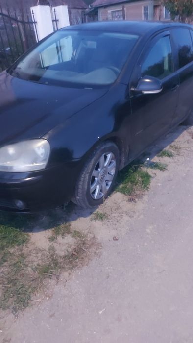 Volkswagen Golf 2005 diesel, 1.078 € — imagine 2