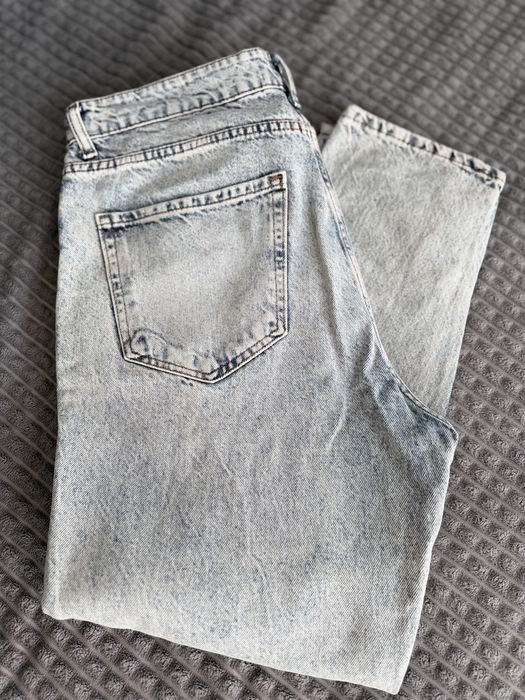 Vand jeans barbati, model boyfriend