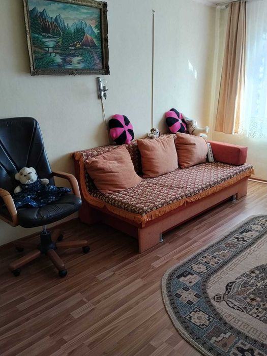 Vand sau schimb cu casa , apartament cu 2 camere !!!