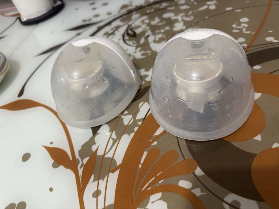 Vând pompe de sân Momcozy S5