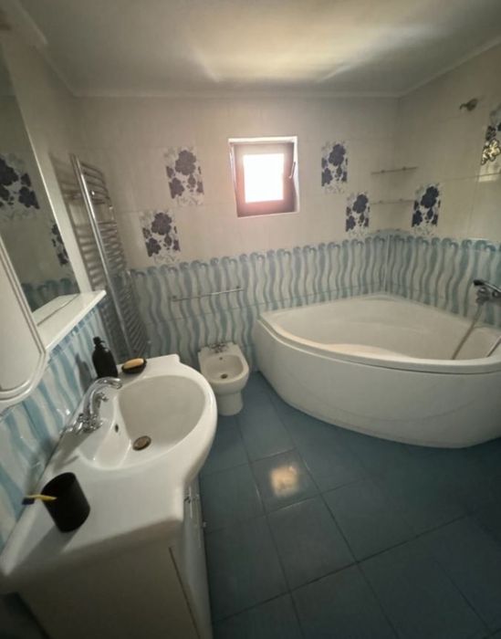 O casa # se inchiriaza integral# sezon..