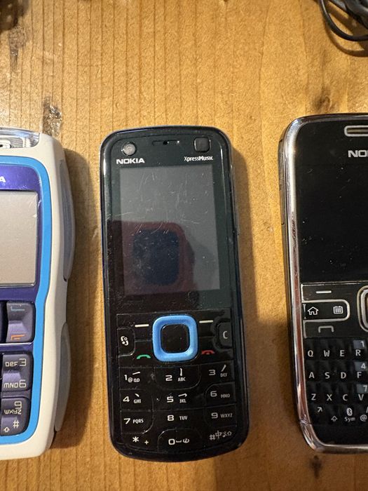 vand telefoane vechi