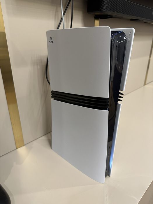 Продам playstation 5 pro