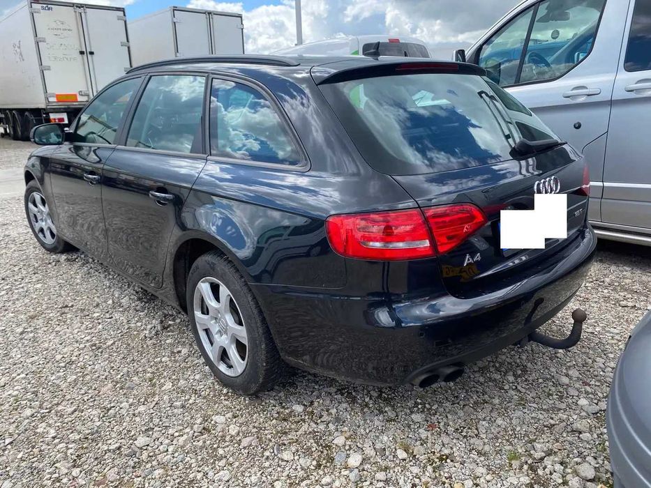 На части Audi A4 B8 2.0tdi 143к.с. комби автомат 2009г.