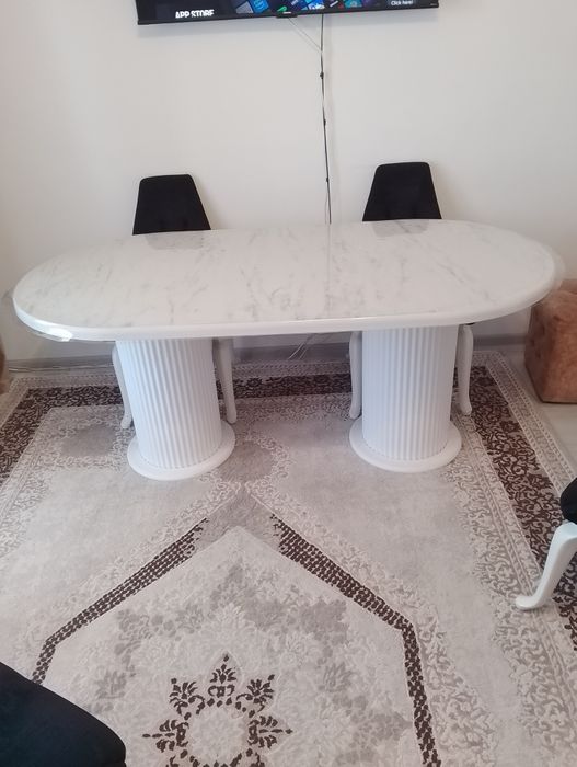 Vând masă living