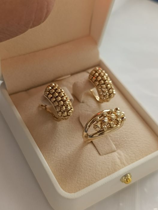 Золотые серьги, изделия  Турция , проба 585,вес 5,49