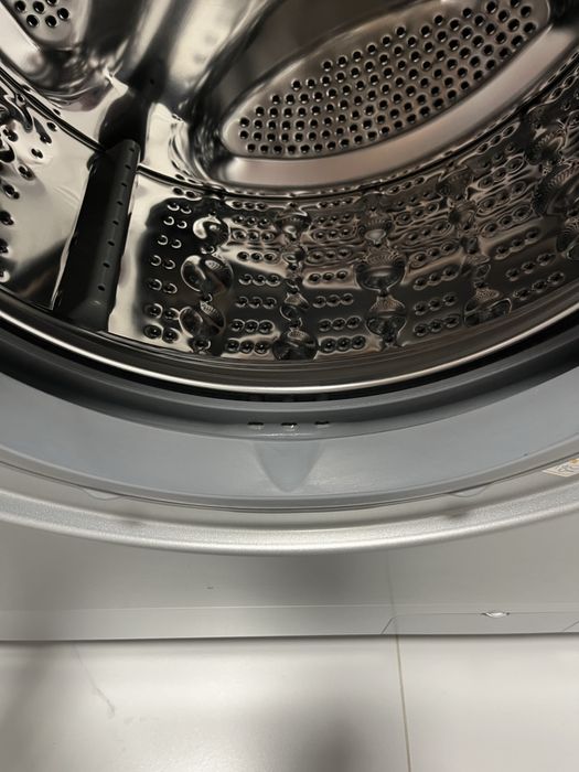 Продам стиральную машинку LG