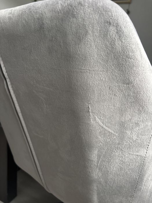 Scaun catifea gri pe roti