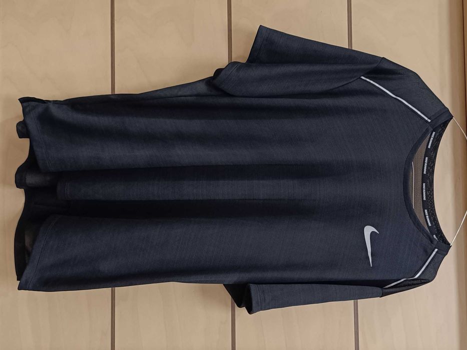 Nike Dri-Fit-Много Запазена