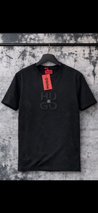 Tricou HuGo S si L ultimele marimi
