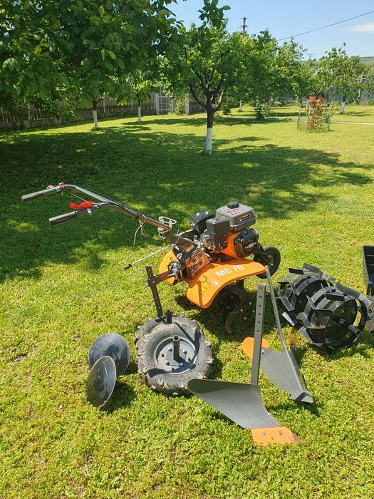 Vand Motocultor Omac MC70, 7 cp, cu accesorii. GRATUIT Mașina de tuns iarbă manuală Bosch