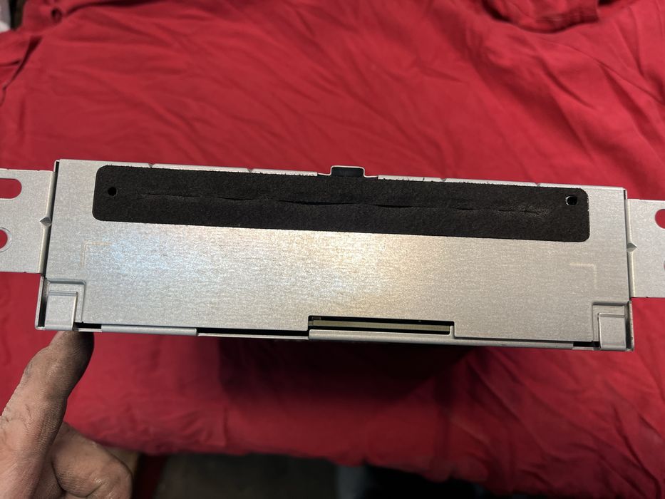 Оригинална мултимедия с дисково устройство за Пежо 508