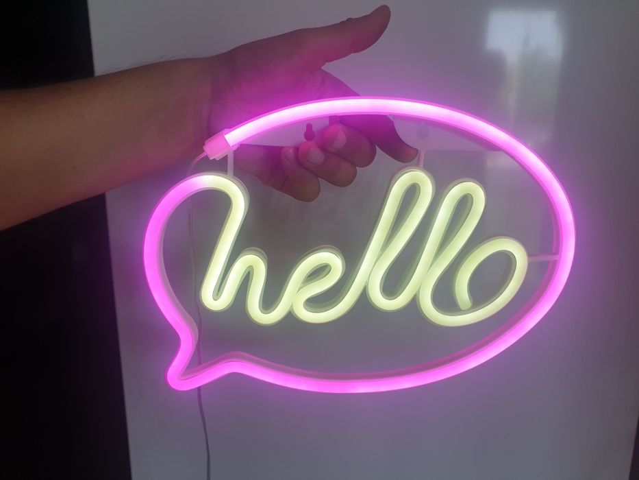 Вывеска светящаяся неон