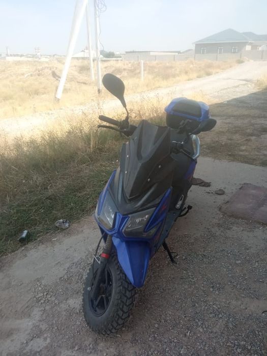 Продам скутер 150куб