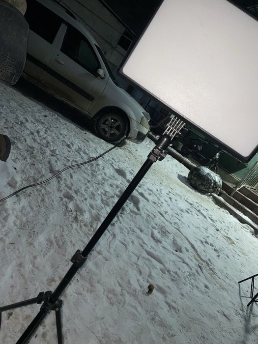 продам две лампы для освищения