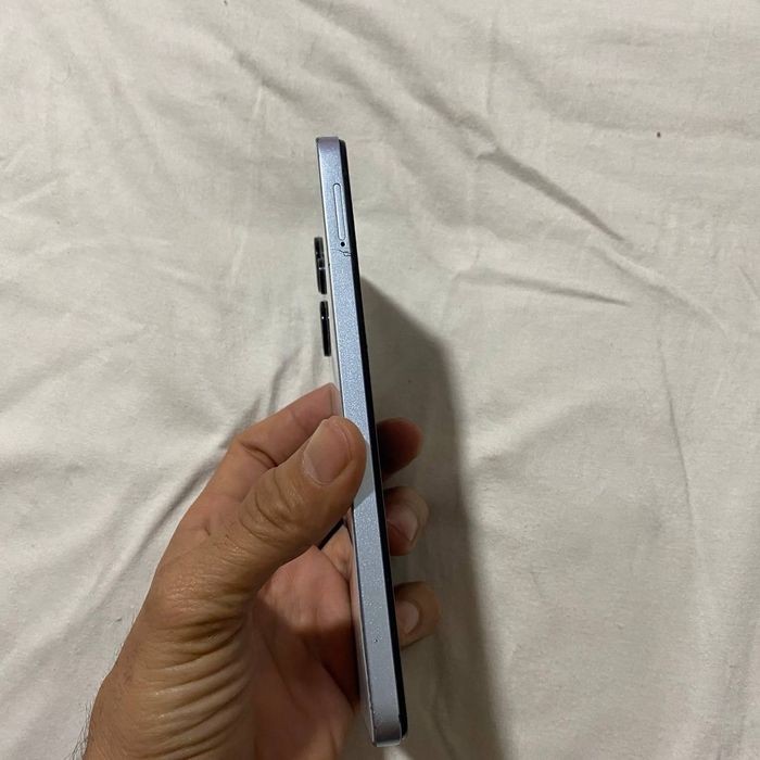 Infinix HOT 30i xotrasi 8+5.128gb 2ta sim