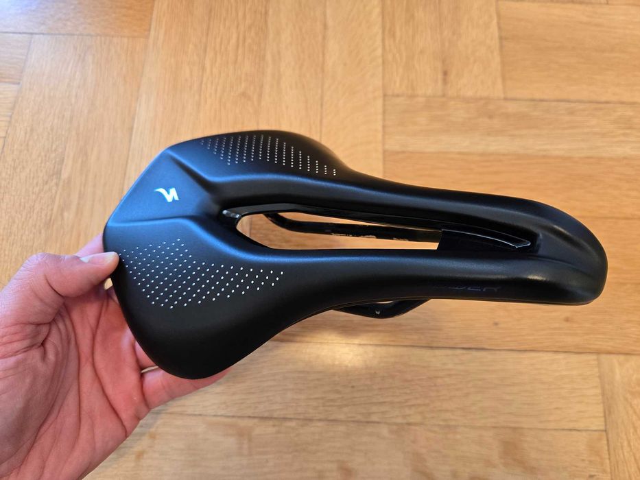 Седалки Specialized + Fizik