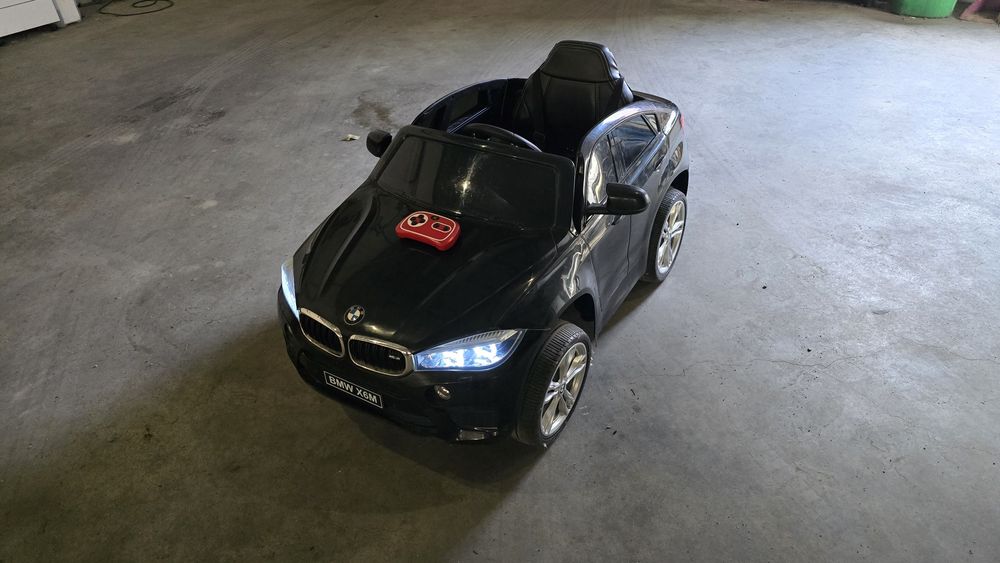 Masinuta electrica Bmw X6 copii