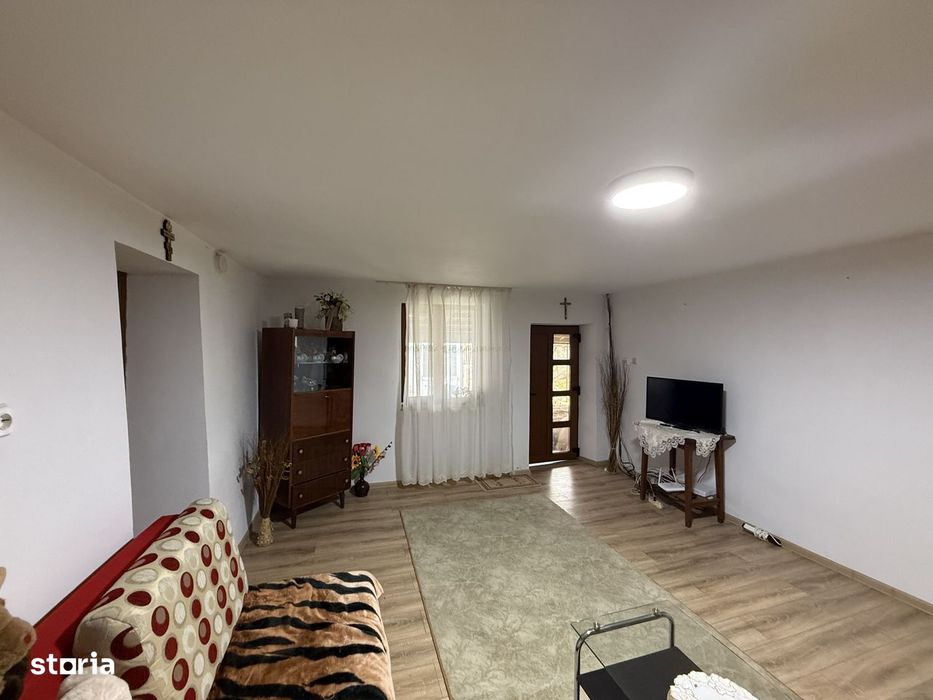 Casă de vânzare – Sântana