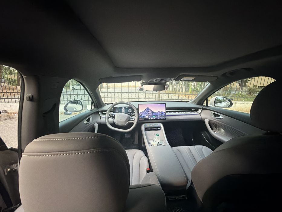 Roewe 7 yurgan masofasi 3500  full pazitsa lyuk bor