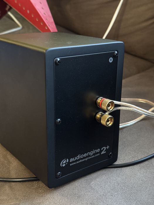 Audioengine A2+ ca noi