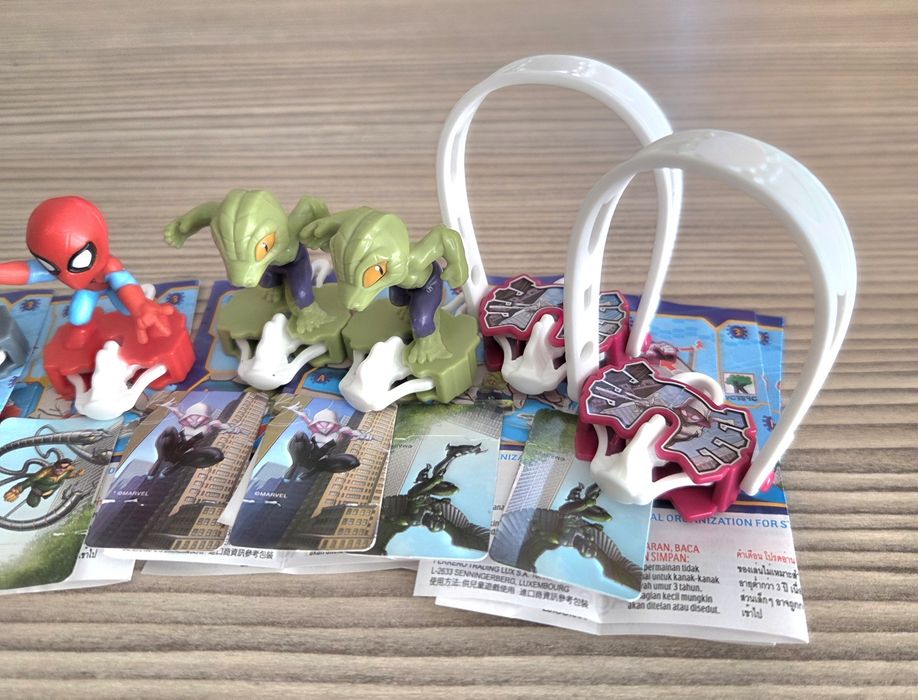 Kinder joy Marvel-колекционерски фигурки