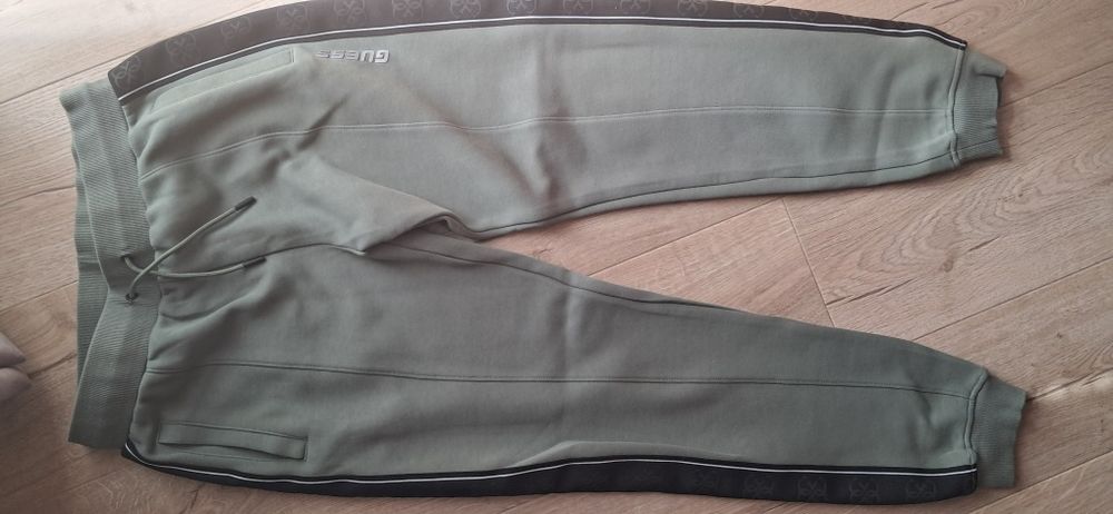 Тъмно зелено Guess долнище