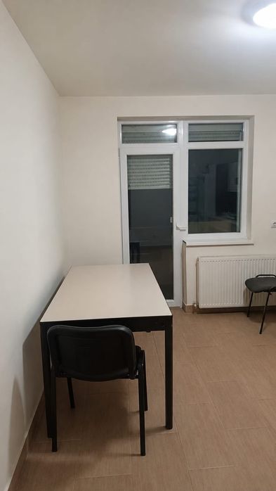 Vând apartament et. 1 str. Orhideelor