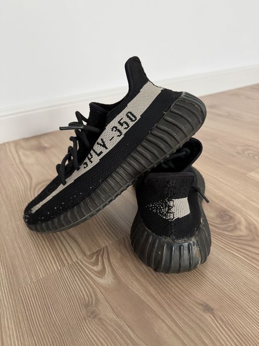 Adidas Yeezy Boost 350 V2 Oreo , marime 39 1/3