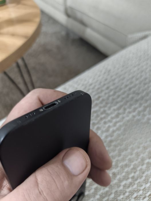 Продам Iphone 15 128gb