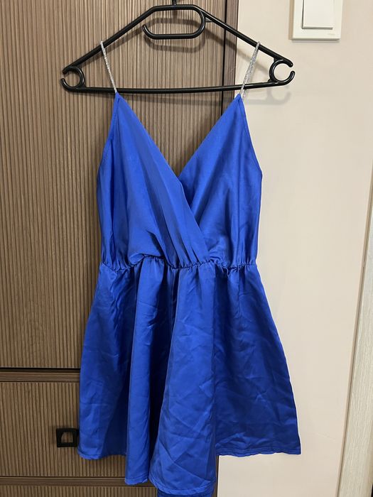 Син сатенен гащеризон