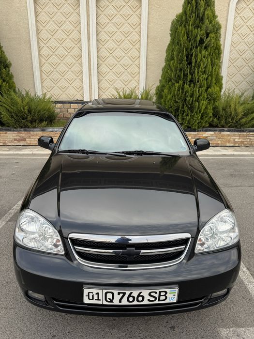 Продаю автомобиль Lacetti