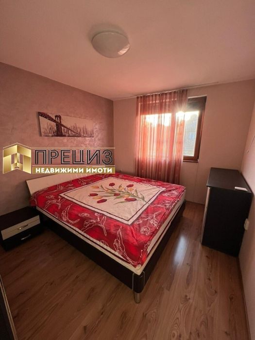 Продажба 3-стаен гр. Шумен - Център 105m² - снимка 2