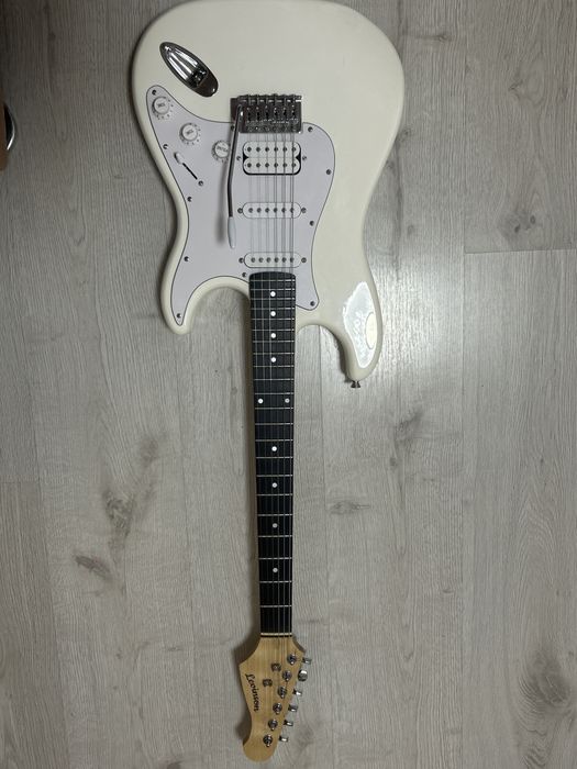 Электрогитара/гитара stratocaster