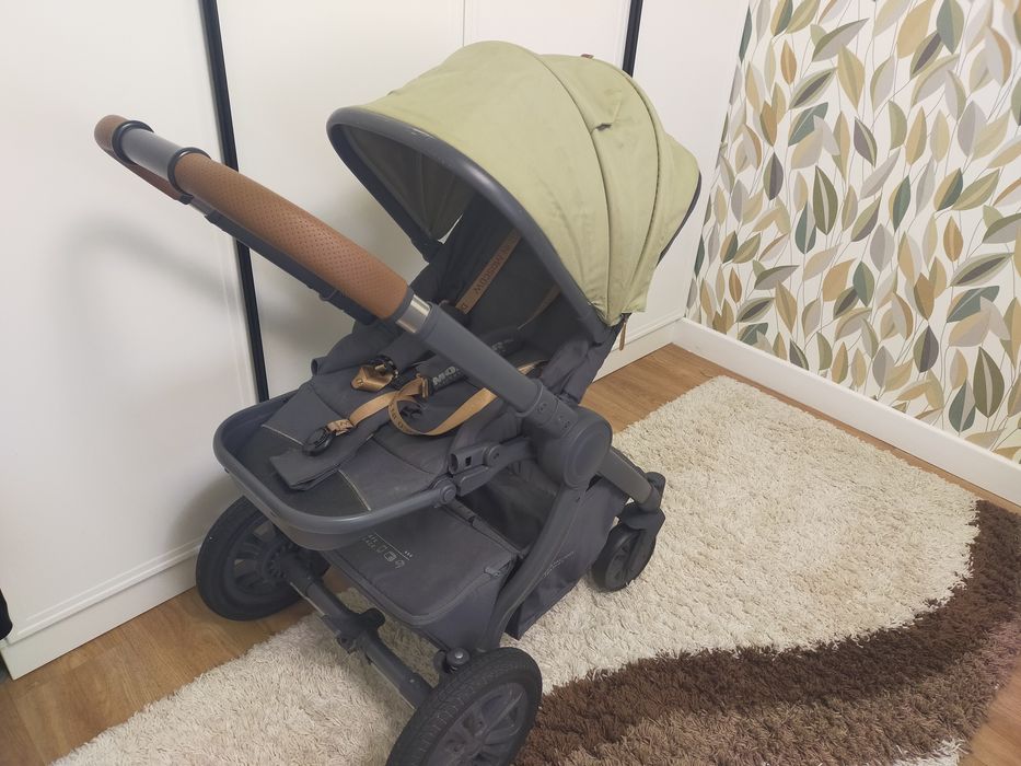 Продам коляску 0+