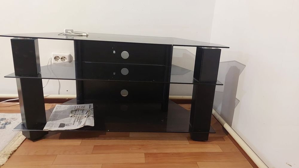 Продам тумба под тв