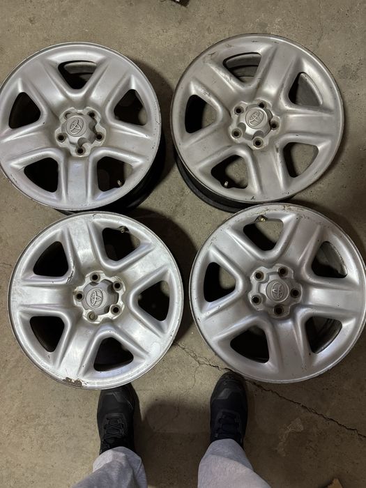 Диски от рав 4  R17