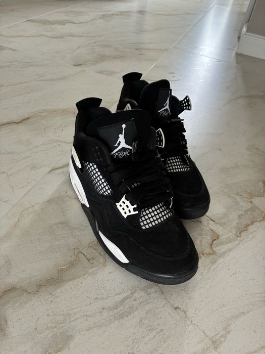 jordan 4 white thunder