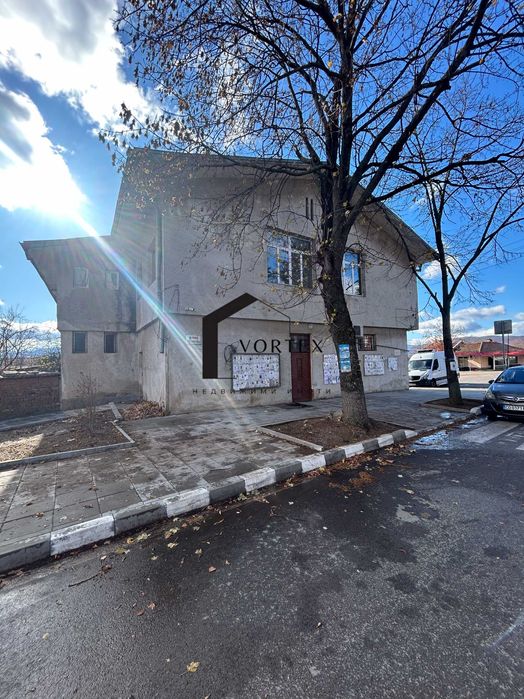 Продава се Магазин в с. Веринско, Област София-област - 521 кв.м за 327 €/кв.м - Снимка #1