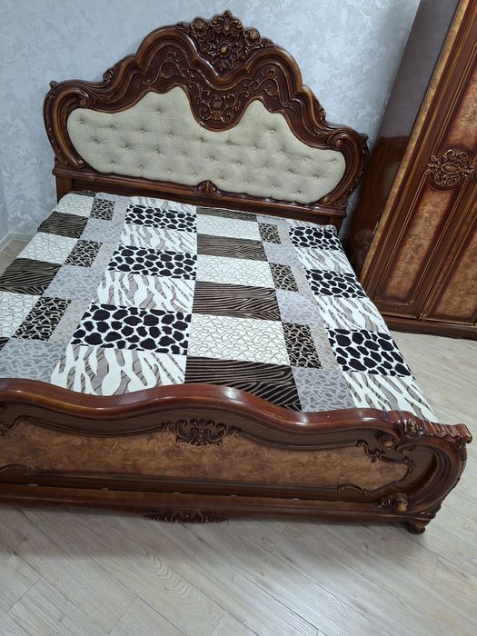 Продаётся спальная мебель производство китай