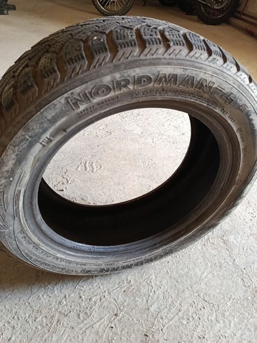 Продам резину на r16